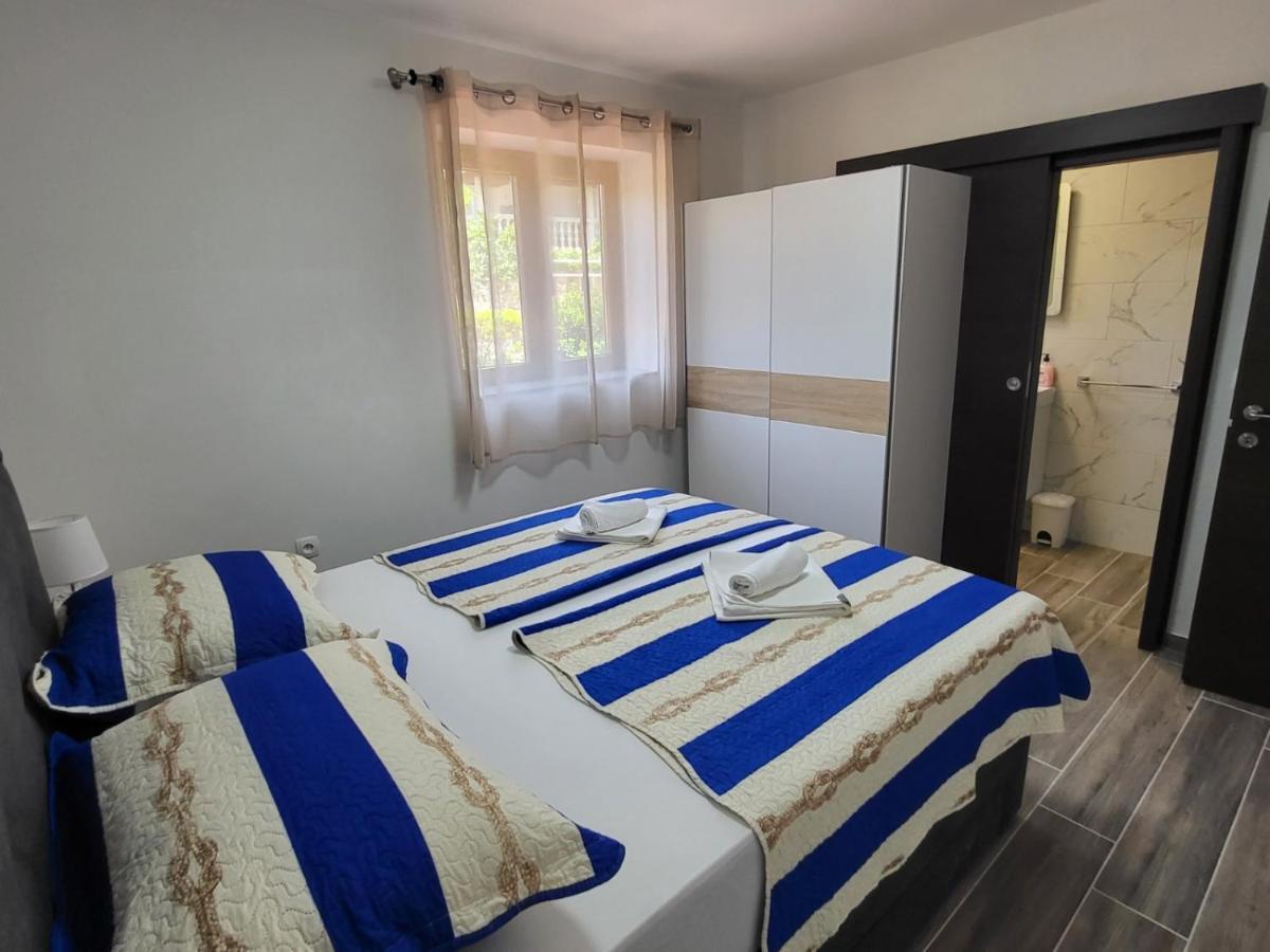 Apartments Manda Novi Vinodolski Bagian luar foto